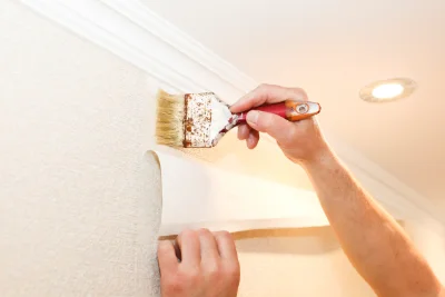 Pose de papier peint à Gurs — revêtements muraux et toiles de verre